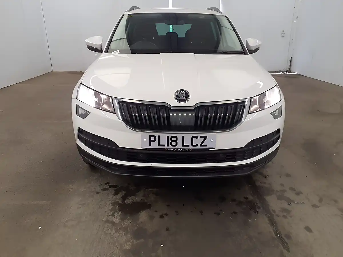 Used 2018 Skoda Karoq Se Technology White - Interior and Exterior details 3