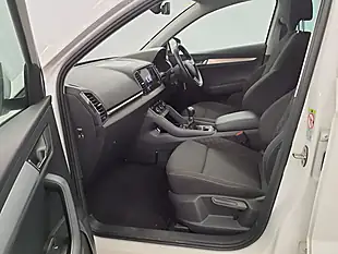 Used 2018 Skoda Karoq Se Technology White - Interior and Exterior details 9