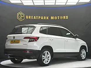 Used 2018 Skoda Karoq Se Technology White - Interior and Exterior details 5