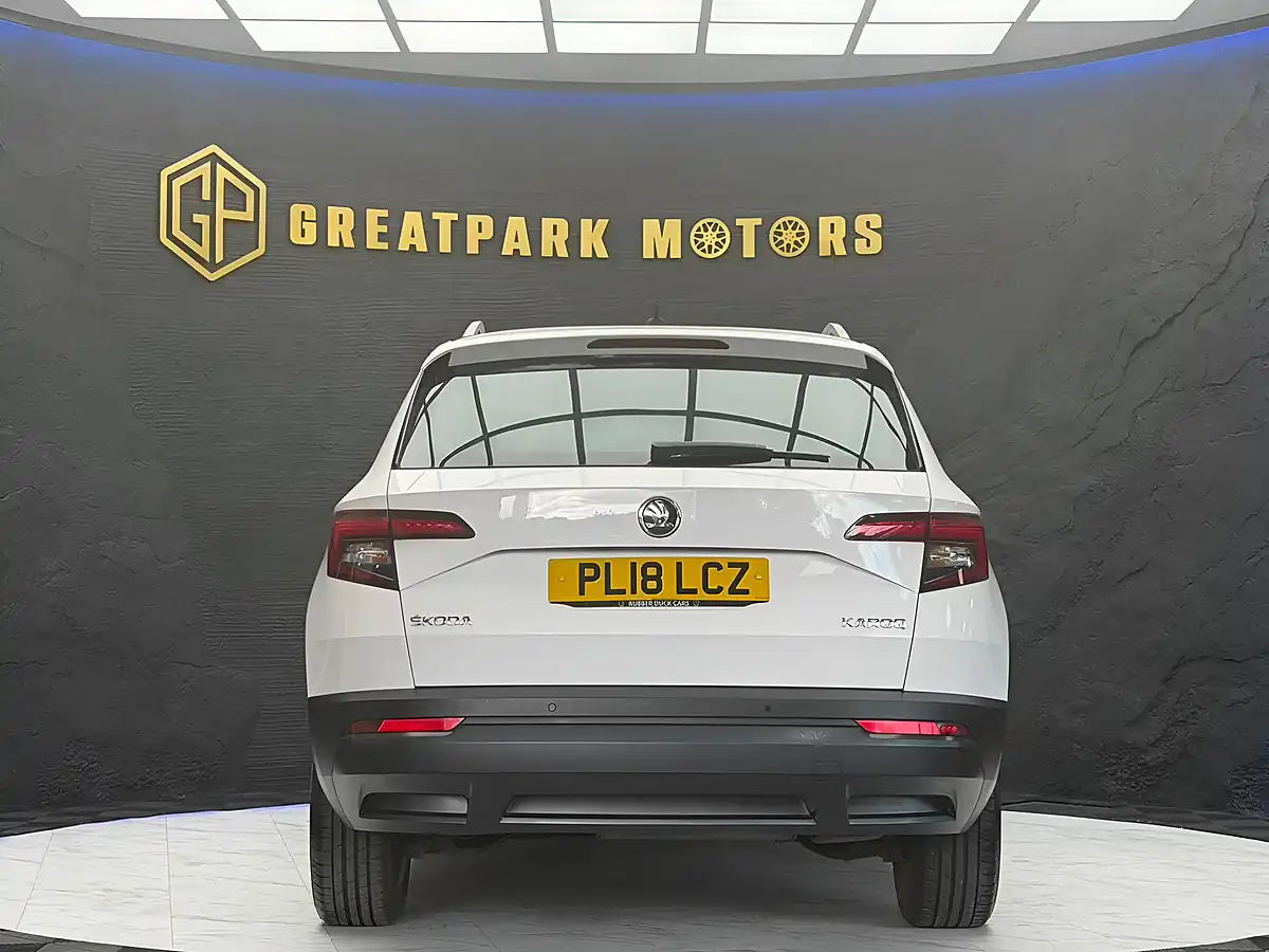 Used 2018 Skoda Karoq Se Technology White - Interior and Exterior details 6