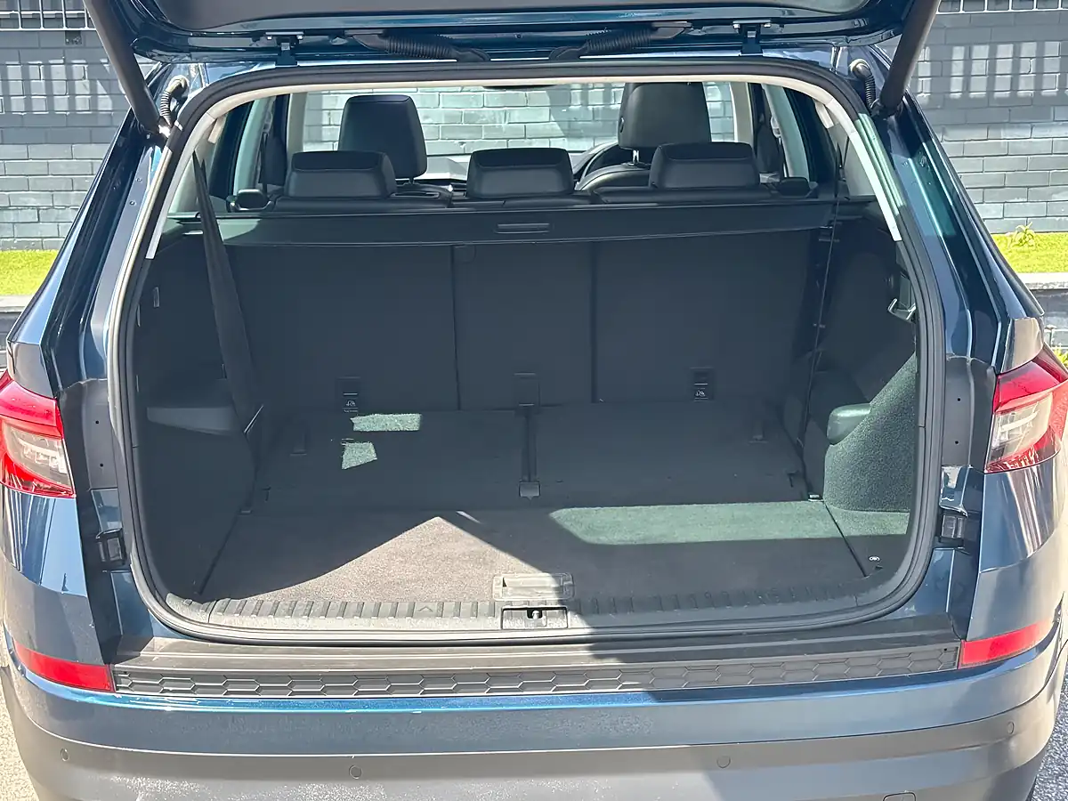 Used 2018 Skoda Kodiaq Edition Blue - Interior and Exterior details 12
