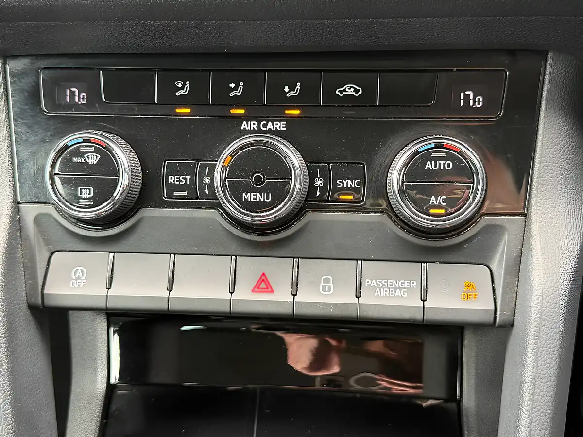 Used 2018 Skoda Kodiaq Se Green - Interior and Exterior details 13