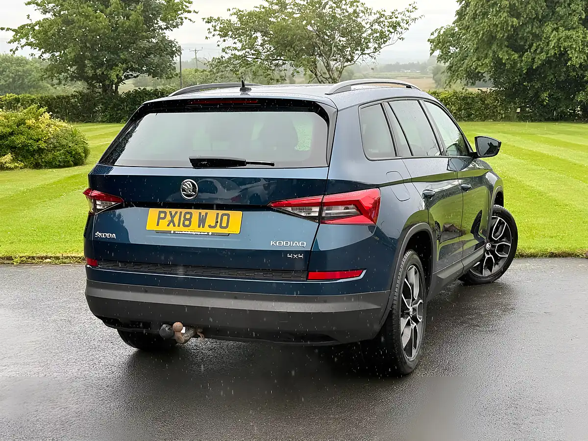 Used 2018 Skoda Kodiaq Se Green - Interior and Exterior details 6
