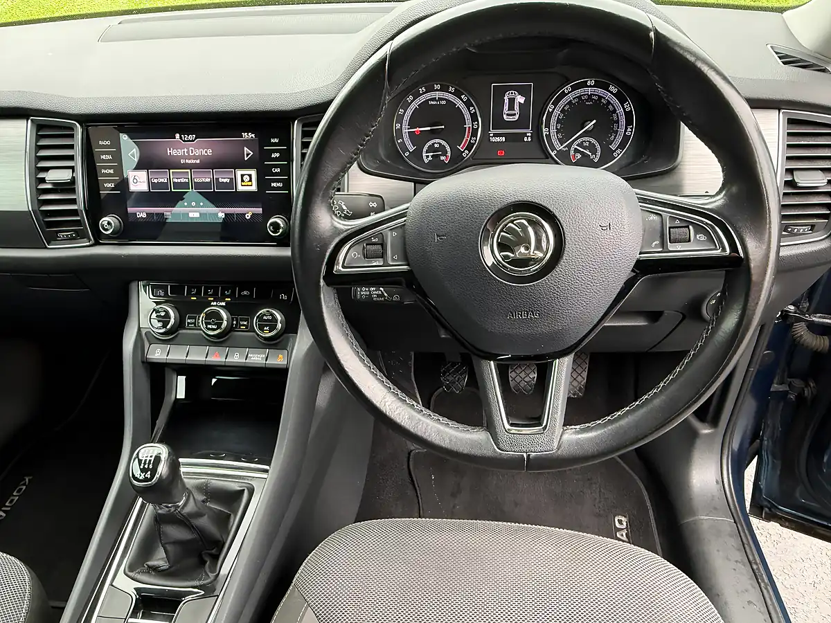 Used 2018 Skoda Kodiaq Se Green - Interior and Exterior details 9