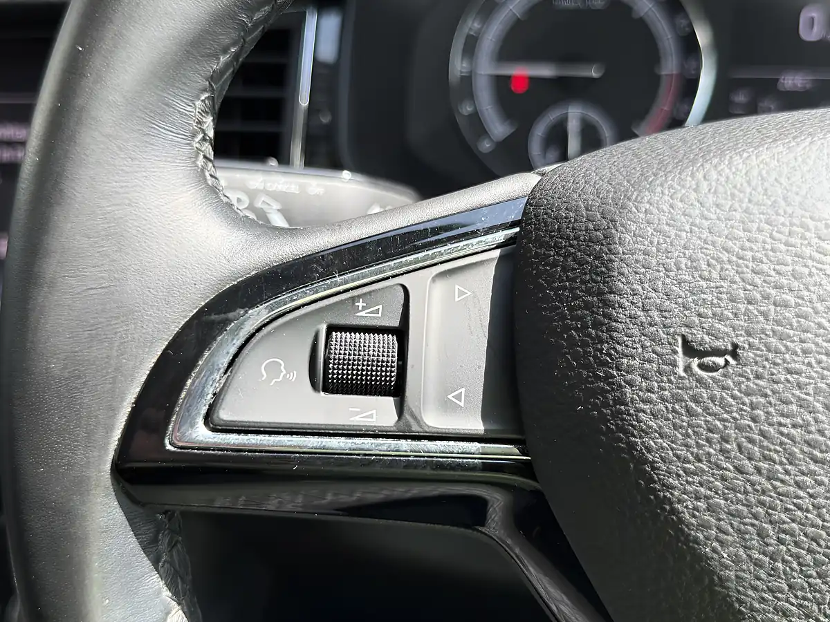 Used 2018 Skoda Kodiaq Se L Red Velvet Metallic - Interior and Exterior details 14
