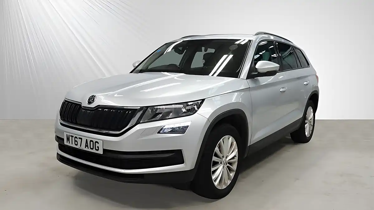 Used 2018 Skoda Kodiaq Se Silver - Interior and Exterior details 4