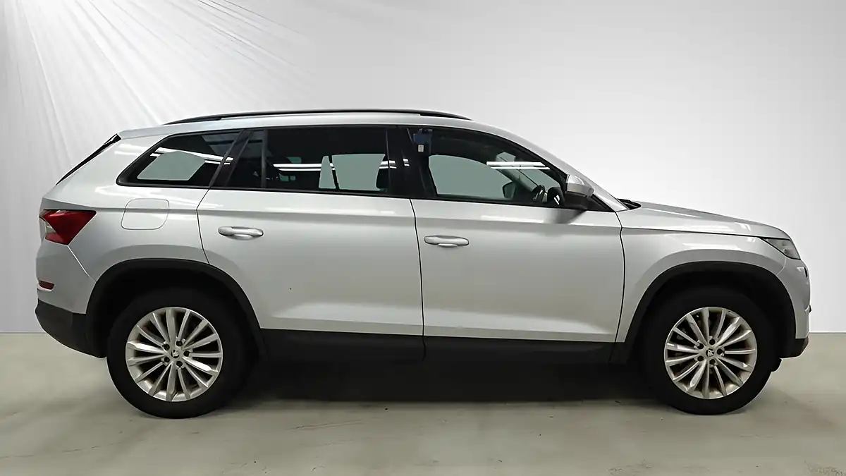 Used 2018 Skoda Kodiaq Se Silver - Interior and Exterior details 8