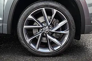 Used 2018 Skoda Kodiaq Sportline Graphite Grey - Interior and Exterior details 11