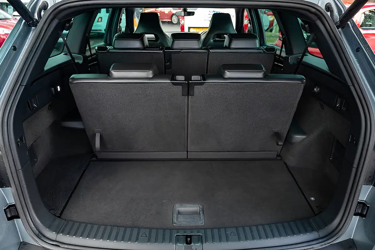 Used 2018 Skoda Kodiaq Sportline Graphite Grey - Interior and Exterior details 16