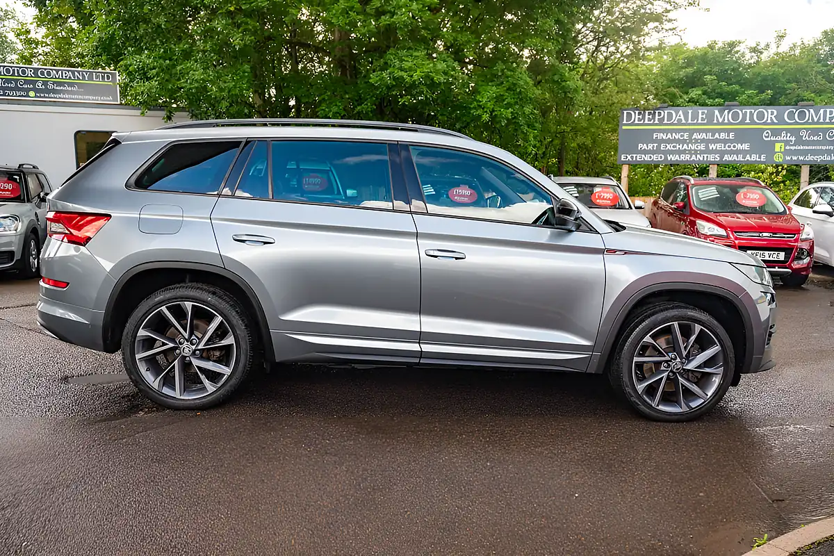Used 2018 Skoda Kodiaq Sportline Graphite Grey - Interior and Exterior details 9