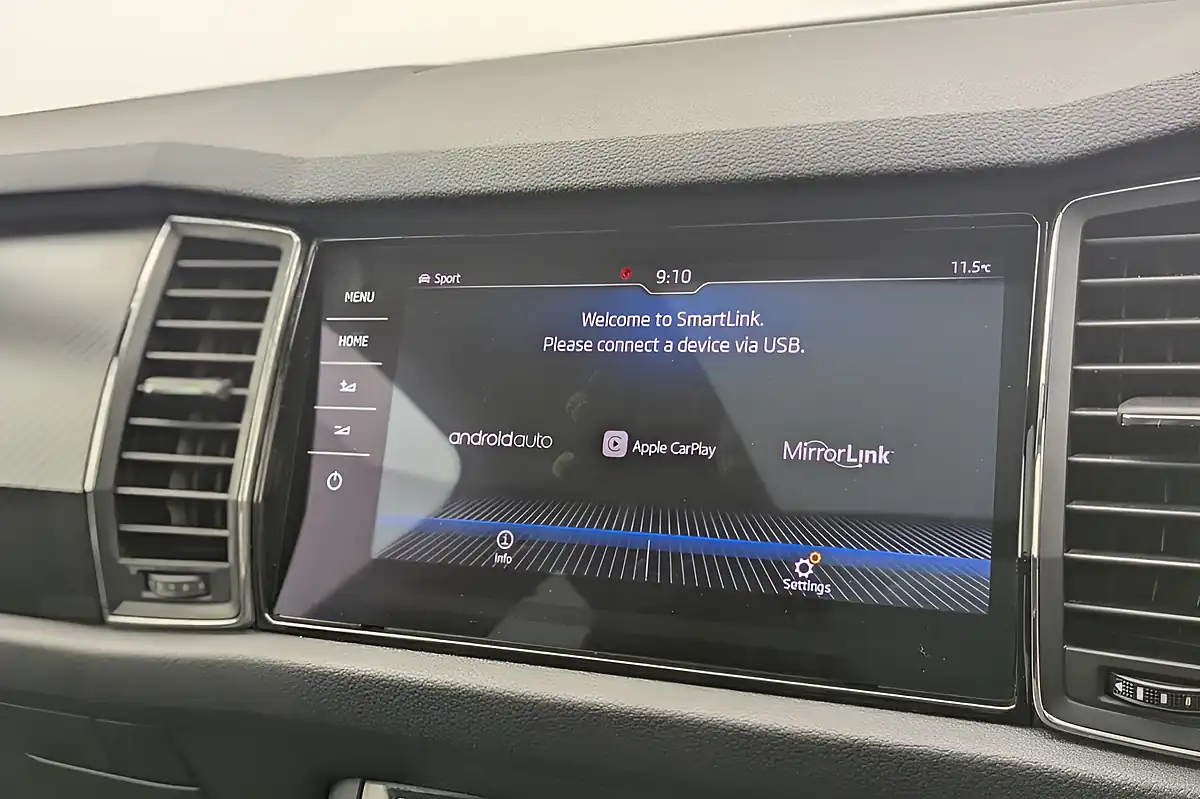 Used 2018 Skoda Kodiaq Sportline Grey - Interior and Exterior details 16