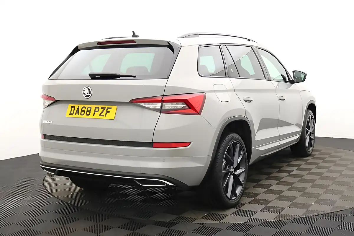 Used 2018 Skoda Kodiaq Sportline Grey - Interior and Exterior details 3