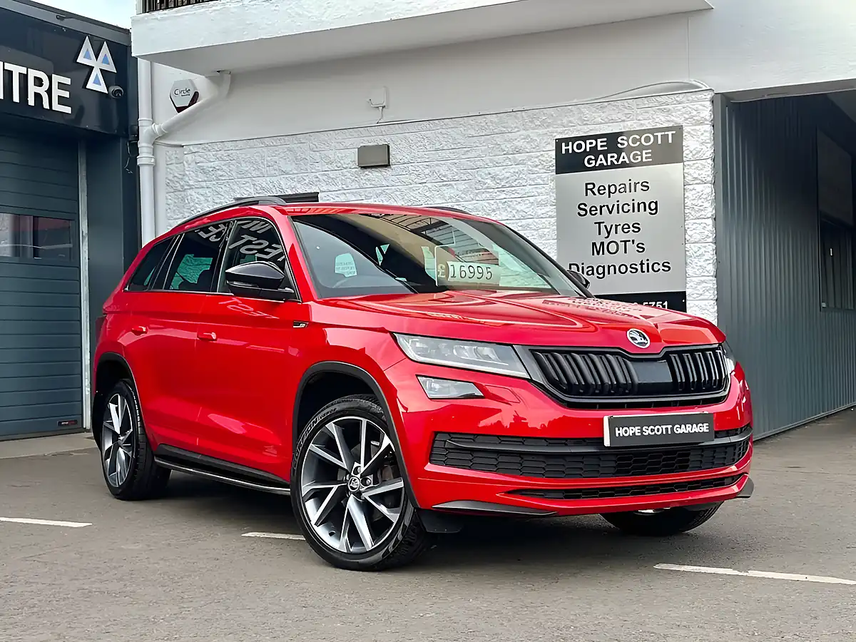 Used 2018 Skoda Kodiaq Sportline Red - Front View