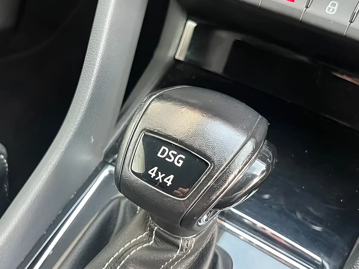 Used 2018 Skoda Kodiaq Sportline Red - Interior and Exterior details 15