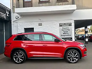 Used 2018 Skoda Kodiaq Sportline Red - Interior and Exterior details 2