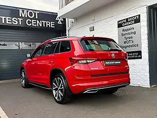 Used 2018 Skoda Kodiaq Sportline Red - Interior and Exterior details 5