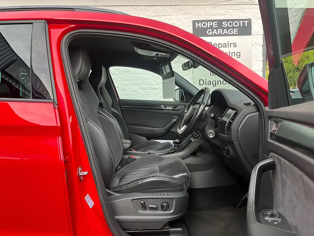 Used 2018 Skoda Kodiaq Sportline Red - Interior and Exterior details 8