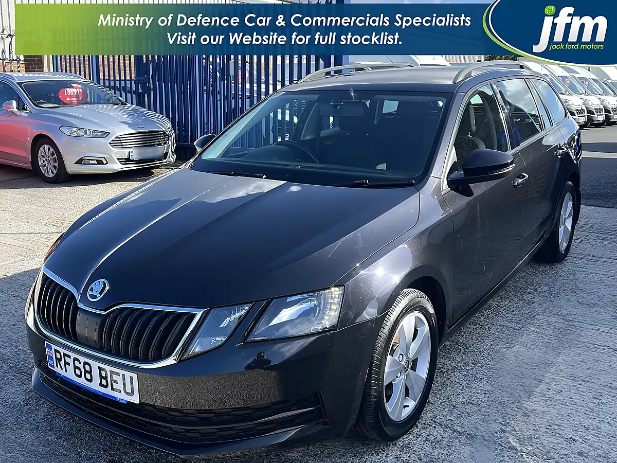 Used 2018 Skoda Octavia S Black Magic Pearl Met - Interior and Exterior details 10