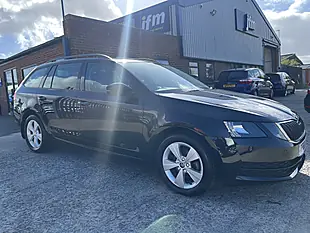 Used 2018 Skoda Octavia S Black Magic Pearl Met - Interior and Exterior details 20