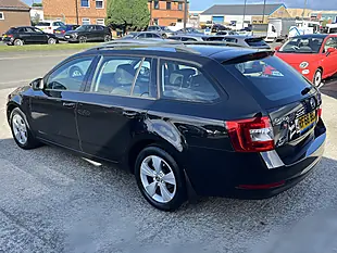 Used 2018 Skoda Octavia S Black Magic Pearl Met - Interior and Exterior details 8