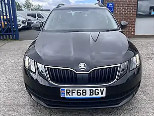 Used 2018 Skoda Octavia S Black Magic Pearl Metallic - Interior and Exterior details 20