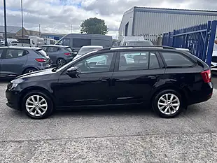 Used 2018 Skoda Octavia S Black Magic Pearl Metallic - Interior and Exterior details 9