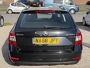 Used 2018 Skoda Octavia S Black Pearl Metallic - Interior and Exterior details 7