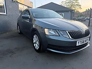 Used 2018 Skoda Octavia S Grey - Interior and Exterior details 11