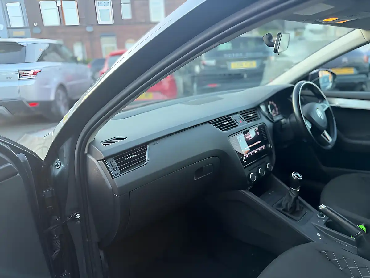 Used 2018 Skoda Octavia S Grey - Interior and Exterior details 5