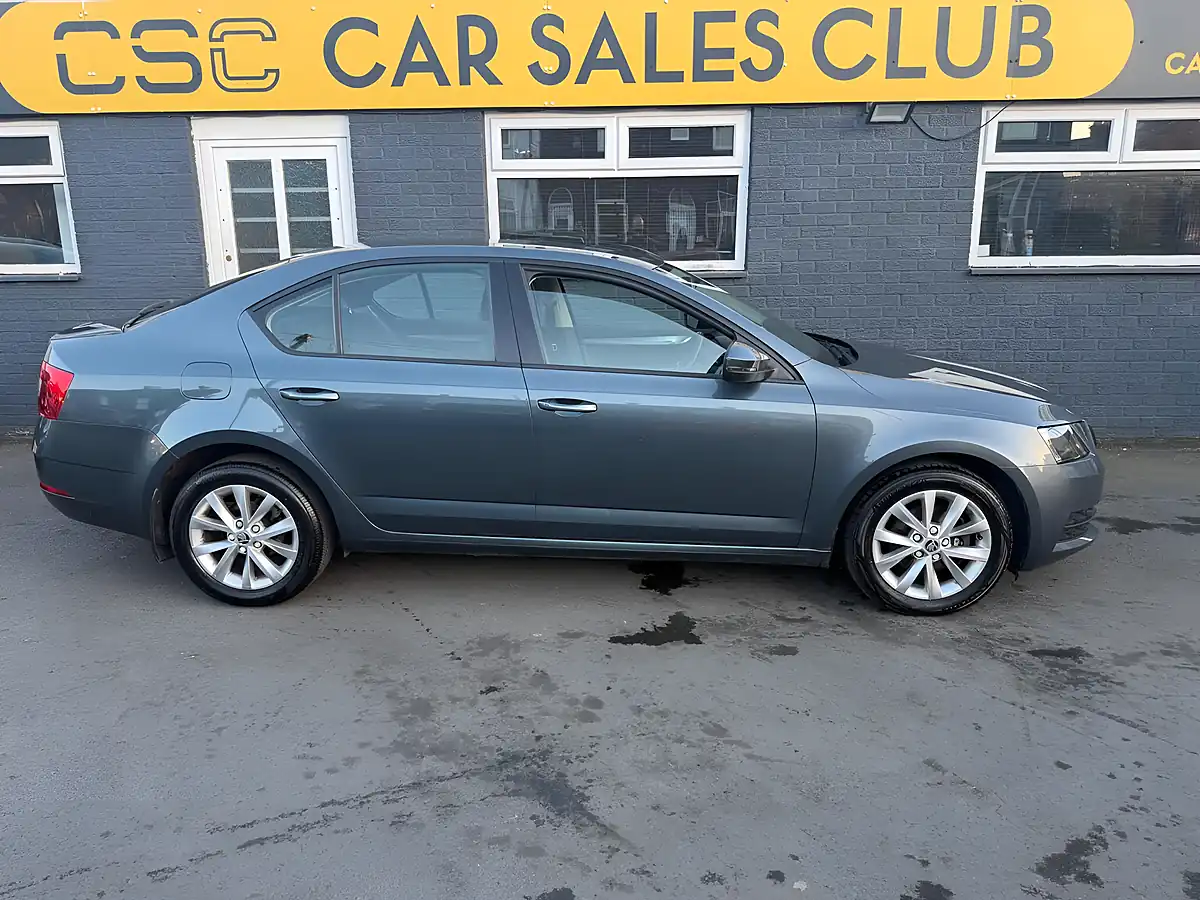 Used 2018 Skoda Octavia S Grey - Interior and Exterior details 6