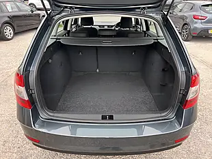 Used 2018 Skoda Octavia S Quartz Grey Met - Interior and Exterior details 14