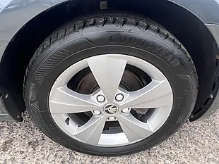 Used 2018 Skoda Octavia S Quartz Grey Met - Interior and Exterior details 16