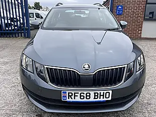 Used 2018 Skoda Octavia S Quartz Grey Met - Interior and Exterior details 17