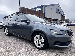 Used 2018 Skoda Octavia S Quartz Grey Met - Interior and Exterior details 18