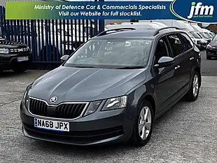 Used 2018 Skoda Octavia S Quartz Grey Metallic - Interior and Exterior details 10