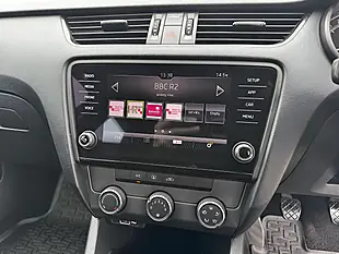 Used 2018 Skoda Octavia S Quartz Grey Metallic - Interior and Exterior details 13