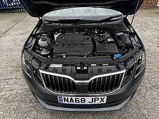 Used 2018 Skoda Octavia S Quartz Grey Metallic - Interior and Exterior details 17