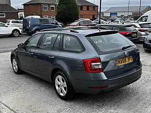 Used 2018 Skoda Octavia S Quartz Grey Metallic - Interior and Exterior details 7