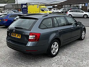 Used 2018 Skoda Octavia S Quartz Grey Metallic - Interior and Exterior details 8