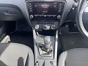 Used 2018 Skoda Octavia S Quartz Grey Metallic - Interior and Exterior details 13