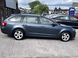 Used 2018 Skoda Octavia S Quartz Grey Metallic - Interior and Exterior details 5