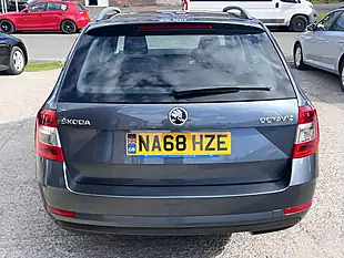 Used 2018 Skoda Octavia S Quartz Grey Metallic - Interior and Exterior details 7