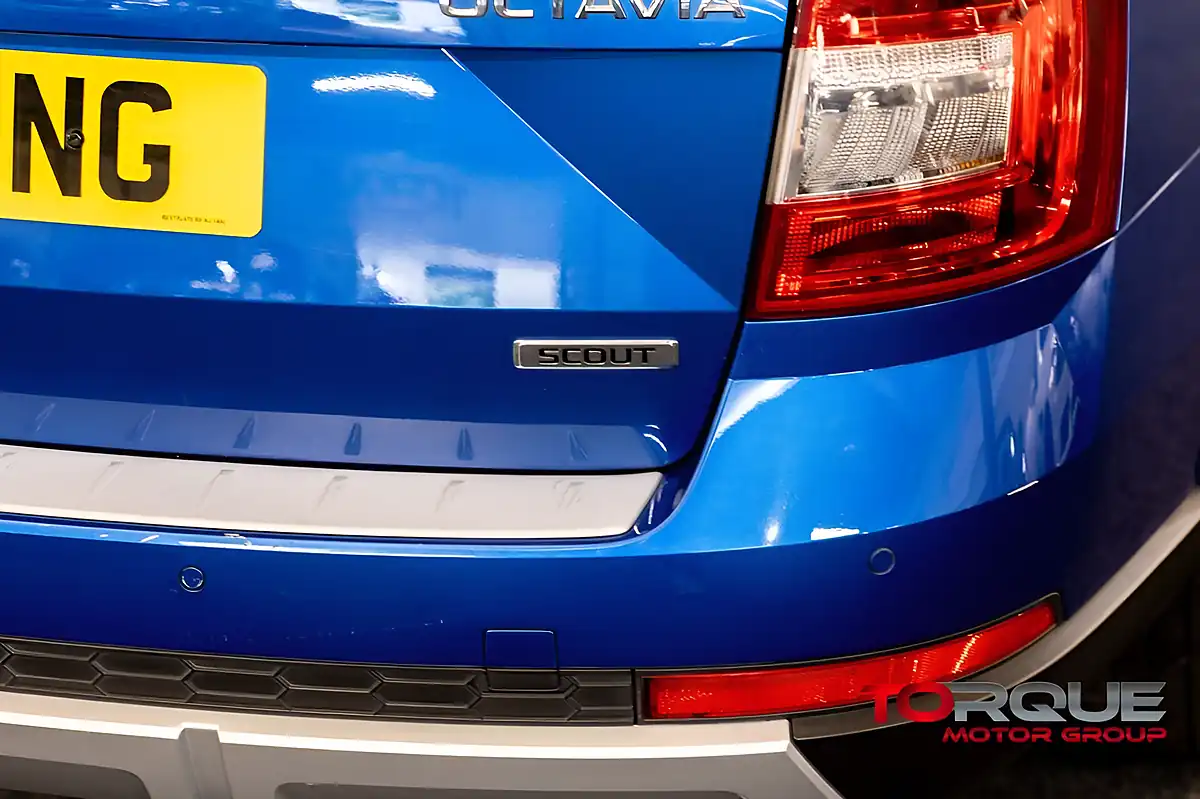 Used 2018 Skoda Octavia Scout Race Blue - Interior and Exterior details 8