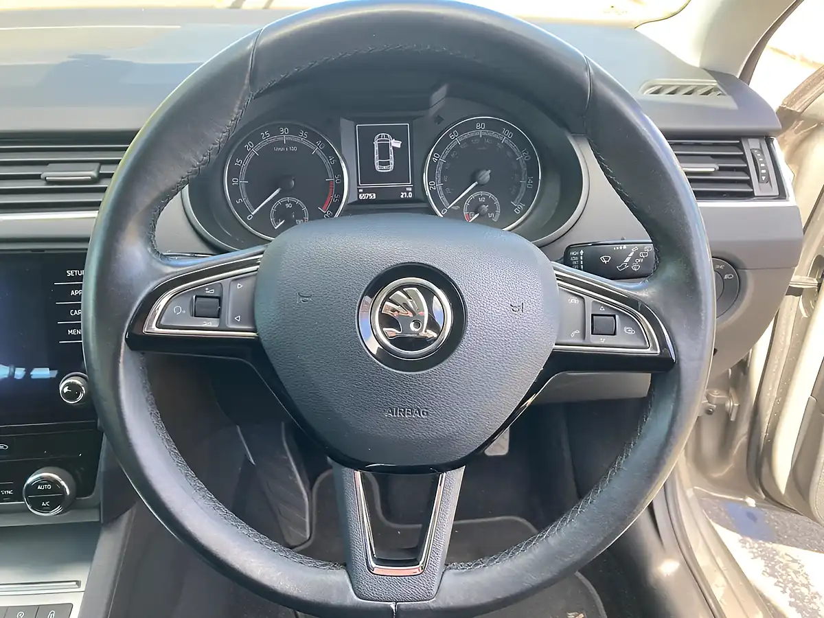 Used 2018 Skoda Octavia Se Beige - Interior and Exterior details 17