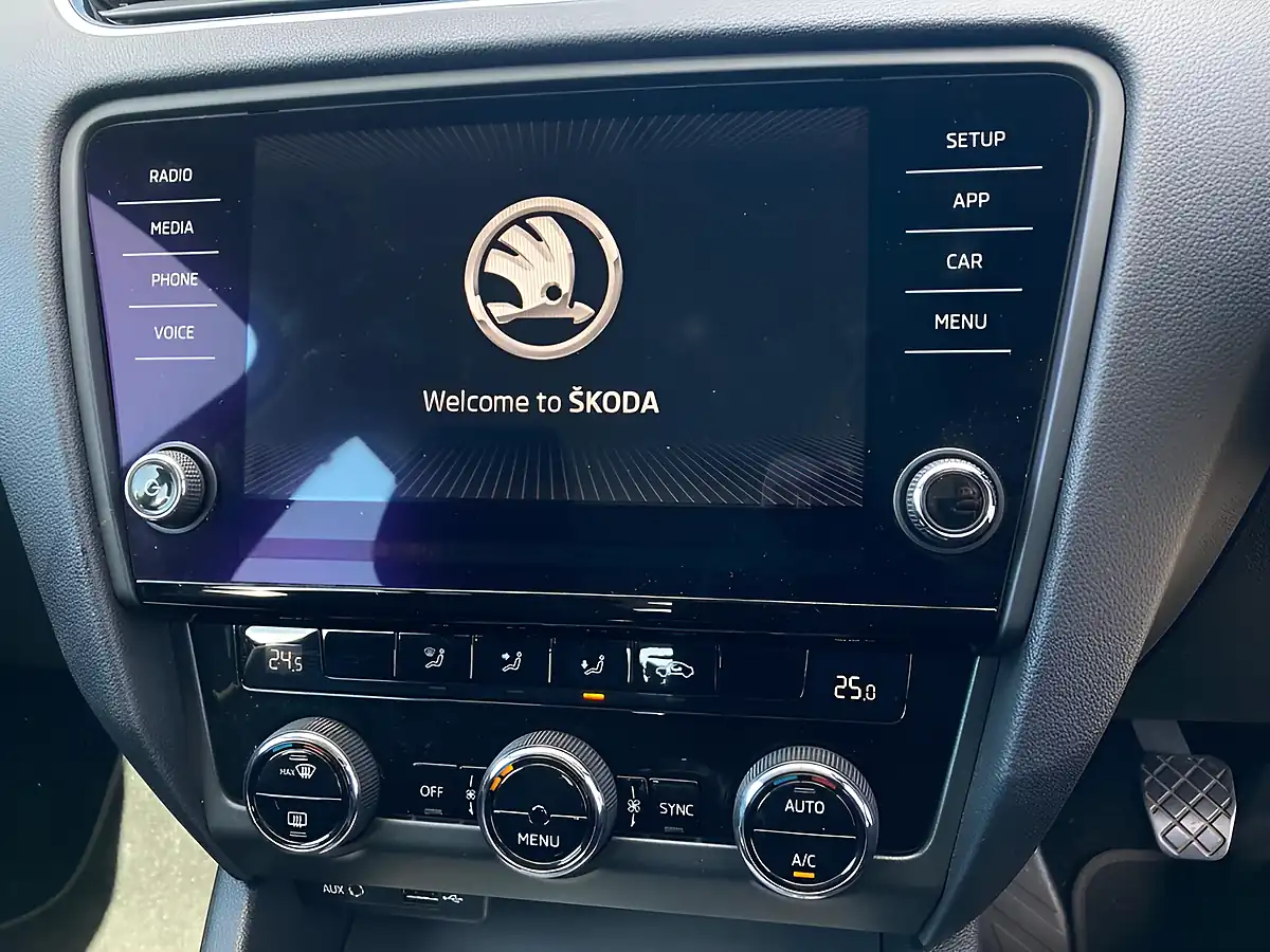 Used 2018 Skoda Octavia Se Beige - Interior and Exterior details 20
