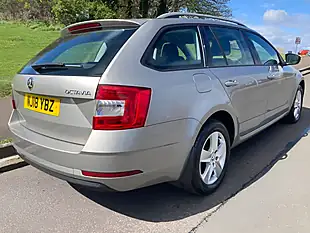Used 2018 Skoda Octavia Se Beige - Interior and Exterior details 3