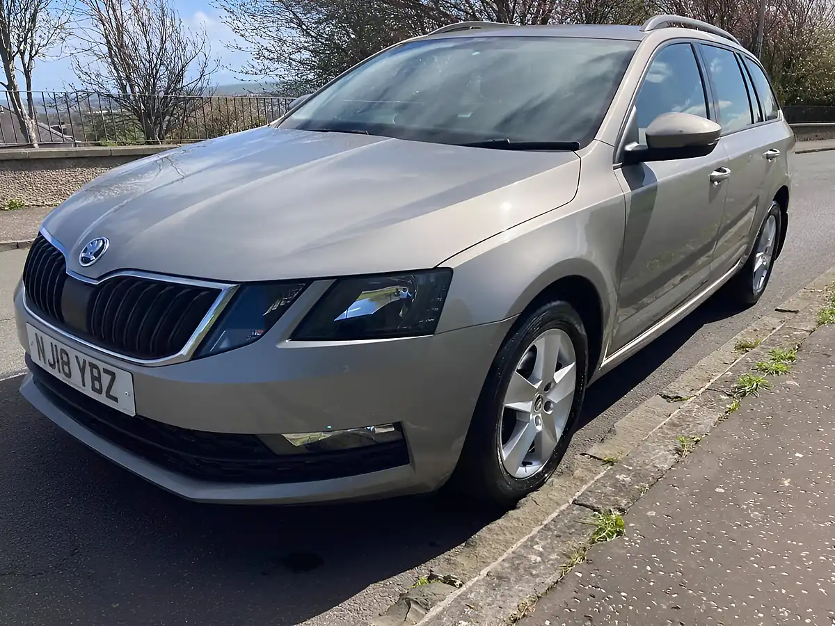 Used 2018 Skoda Octavia Se Beige - Interior and Exterior details 7