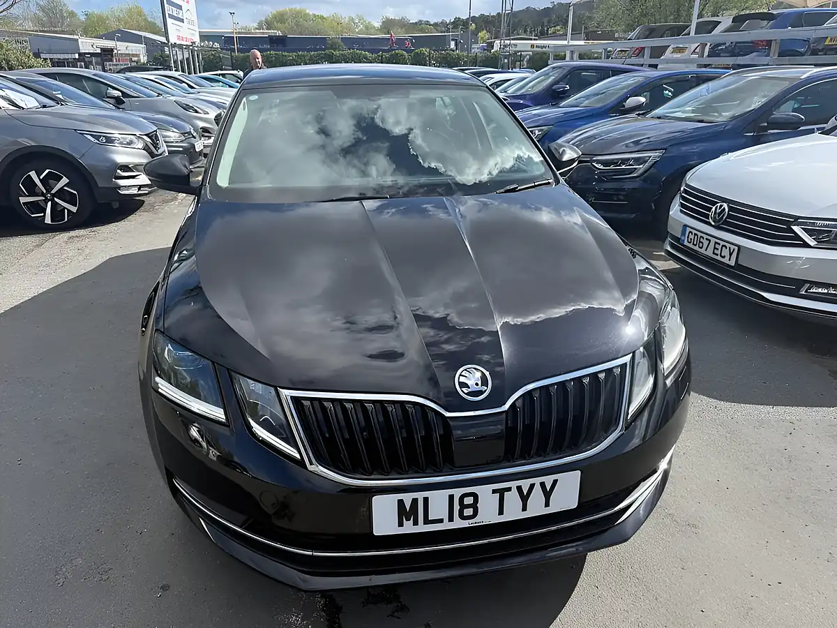 Used 2018 Skoda Octavia Se L Black - Interior and Exterior details 11