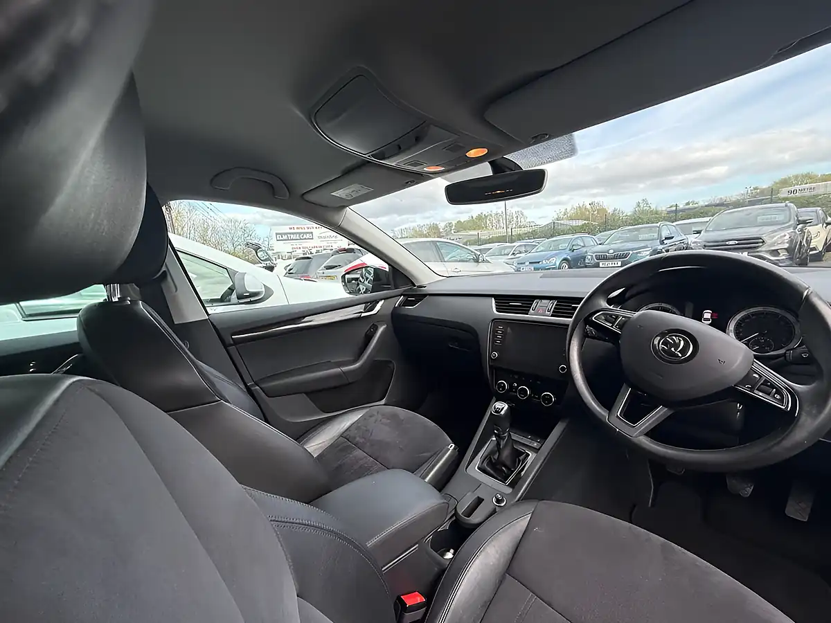 Used 2018 Skoda Octavia Se L Black - Interior and Exterior details 2