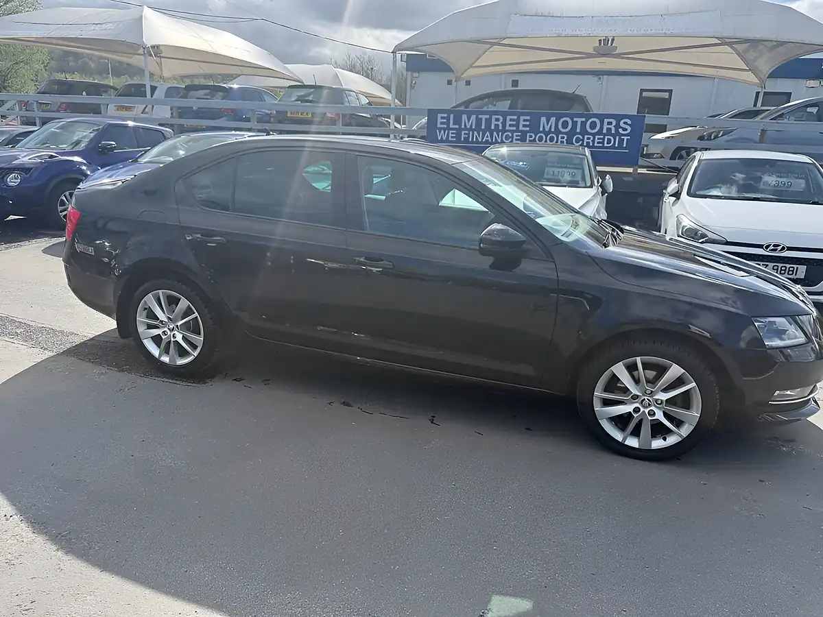 Used 2018 Skoda Octavia Se L Black - Interior and Exterior details 5